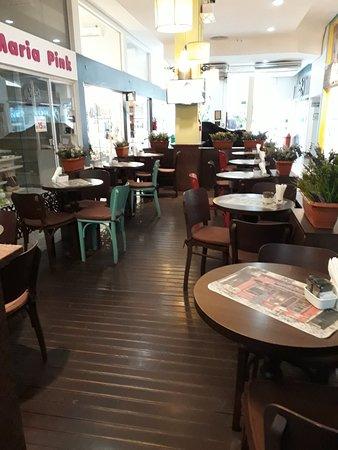 Creme Brulee Cafeteria